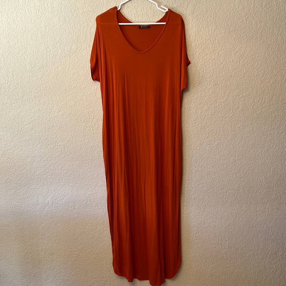Flowy rust orange tshirt dress